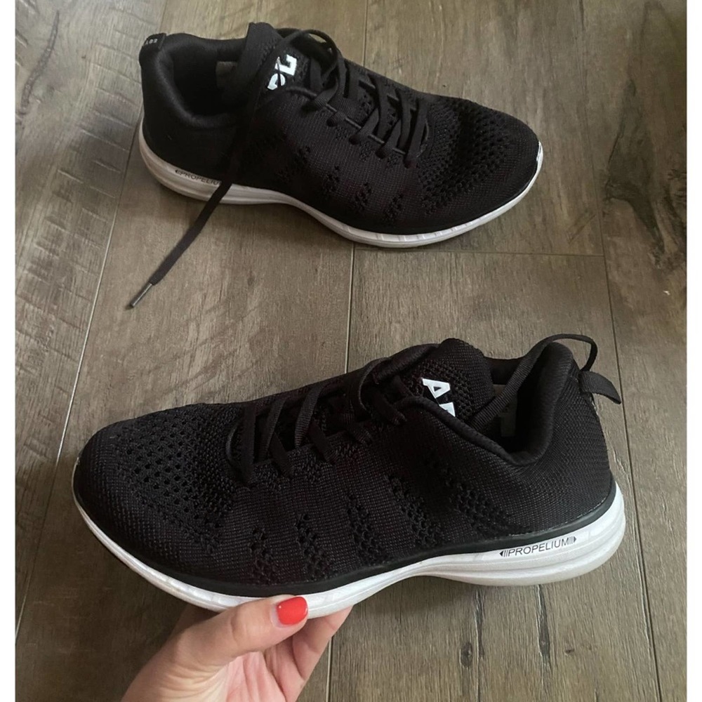 APL TechLoom Pro Athletic Running Sneaker Black 8.5